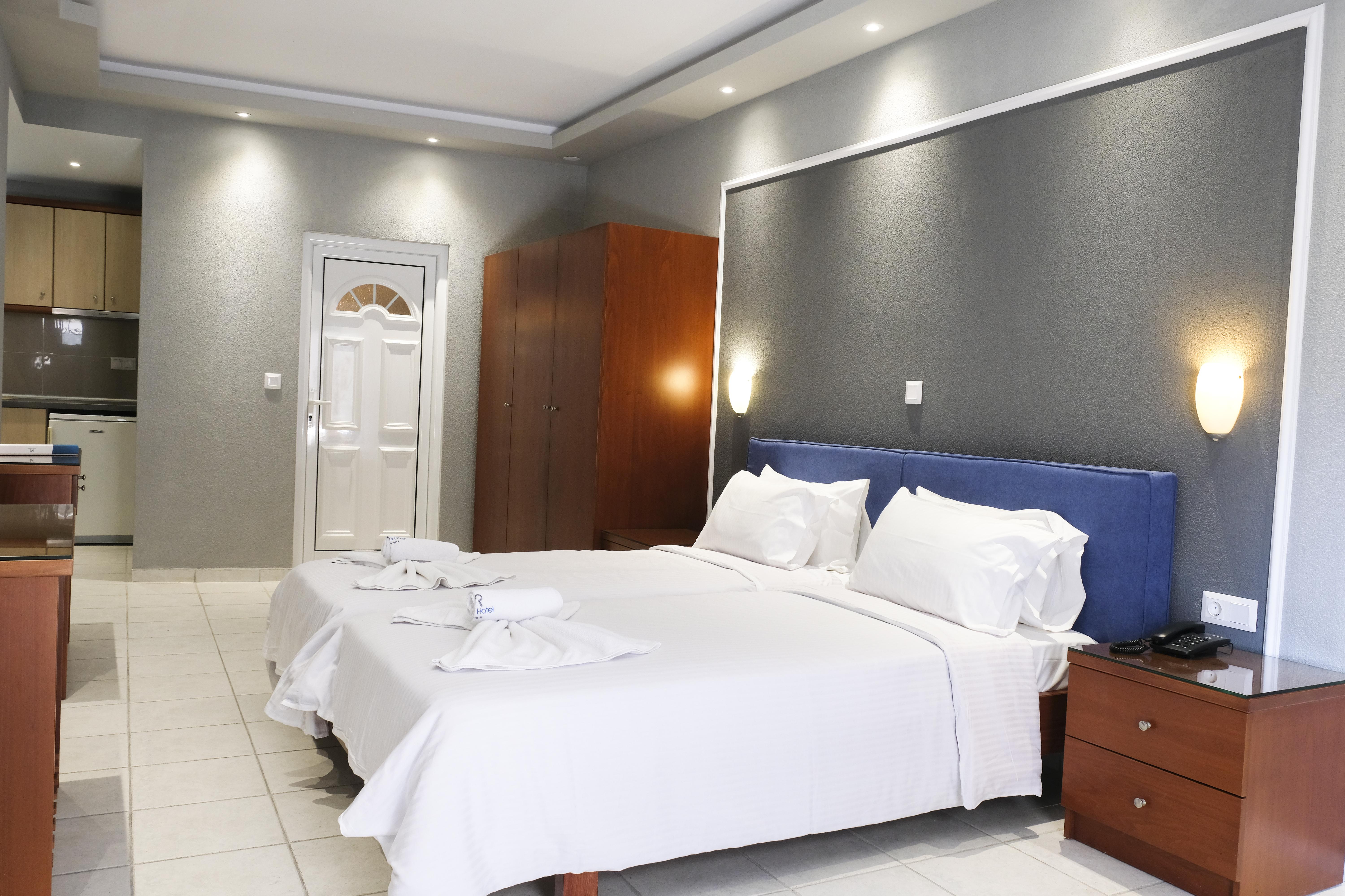 Royal And Apartahotel
